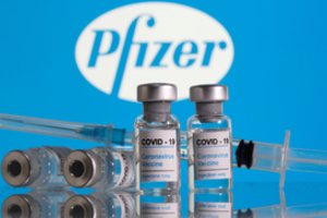 Į Lietuvą pristatyta nauja „Pfizer“ vakcinų siunta – beveik 75 tūkst. dozių