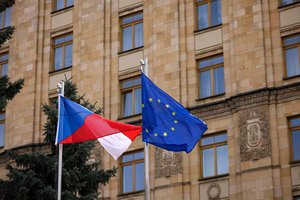 Čekija prašo ES ir NATO partnerių išsiųsti rusų diplomatų