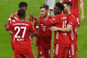„Bayern“ jau matuojasi naujus Vokietijos čempionų marškinėlius: atotrūkis išaugo iki 10 taškų