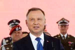 Lenkijos prezidentas ombudsmeno perspėjimą pavadino „anitlenkišku“