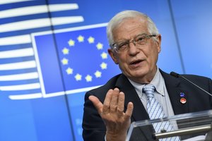 J. Borrellis: ES savo karinius pajėgumus vystys bendradarbiaudama su NATO