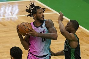 Triuškinančią persvarą vėjais paleidusi „Heat“ atlaikė „Celtics“ šturmą