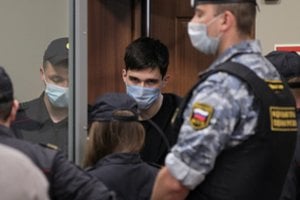 Rusijos mokykloje kruvinas skerdynes surengęs 19-metis pripažino savo kaltę