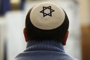 Vokietija žada „tvirtą“ apsaugą šalyje esančioms sinagogoms