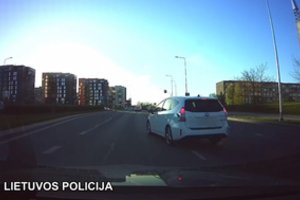 Nuo policijos Vilniuje sprukęs girtas vairuotojas įstrigo sostinės spūstyse