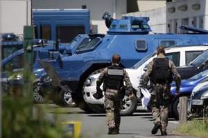 Prancūzijos policija po gaudynių sulaikė į saugumo pajėgas šaudžiusį buvusį karį