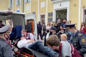 Minsko teisme ranką prieš save pakėlęs aktyvistas sugrąžintas į kalėjimą