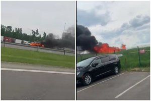 Greitkelyje prie Vilniaus visiškai sudegė BMW, dūmų stulpas matėsi iš tolo