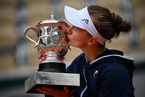 Moterų „Roland Garros“ teniso turnyre triumfavo čekė Barbora Krejčikova