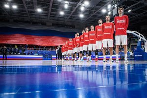 Patriotizmu netrykšta: Tokijo olimpinės žaidynės negundo geriausių Rusijos krepšininkų