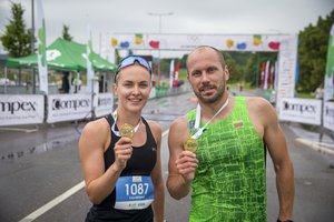 Olimpinė diena 2021: 5 km bėgimo varžybas laimėjo J. Kinderis ir I. Serapinaitė