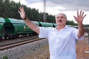 Jau ieško, kaip kompensuoti krovinių iš Baltarusijos praradimus – ruošiamasi ir blogiausiam scenarijui