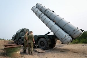 Pasienyje su Baltarusija – auganti įtampa: pastebėtos pervežamos raketų sistemos