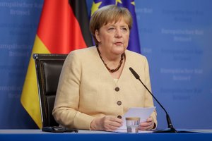 A. Merkel: Ukraina liks dujų tranzito šalimi, net kai bus baigtas „Nord Stream 2“