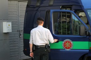 Remontuojant Viešojo saugumo tarnybos pastatą Kaune ant stogo rasta sprogmenų – trotilą pasiėmė „Aras“