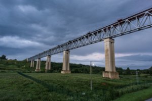 Ilgiausias ir aukščiausias šalyje Lyduvėnų tiltas pradėtas remontuoti ir rekonstruoti