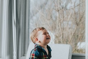 Tėvų tarpusavio pykčių įtaka vaikams: nekalbantys trimečiai moka triaukščius keiksmažodžius