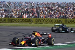 „Formulės 1“ lenktynėse Vengrijoje – avarijų gausa ir sensacinga prancūzo pergalė