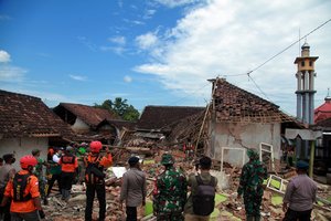 Prie Indonezijos krantų įvyko 5,9 balo žemės drebėjimas