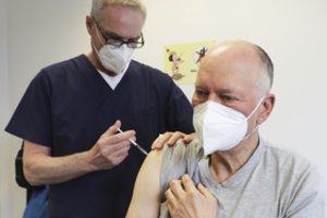 Vokietijoje nuo rugsėjo bus pradėta skiepyti vakcinos nuo COVID-19 papildoma doze