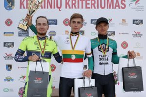 Lietuvos dviračių kriteriumo čempionų titulai – Ingai Češulienei ir Aivarui Mikučiui