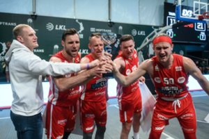 Sėkmingos savaitės Lietuvos trijulėms: rekordinės aukštumos reitinge ir keturios komandos Pasaulio ture