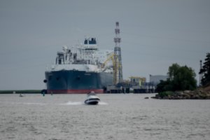 Į Klaipėdą atvyko naujas dujų krovinys iš JAV 