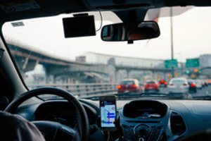 „Stellantis“ ir „Foxconn“ kurs automobilių „išmaniąją kabiną“