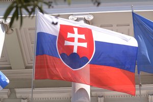 Slovakų policijos vadovas atsistatydina dėl kaltinimų piktnaudžiavimu tarnybine padėtimi
