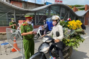 Vietname vyras už COVID-19 platinimą įkalintas penkeriems metams