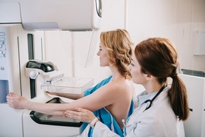 Dėmesys sveikatai: savaitgalį sporto šventės metu kvies nemokamoms gydytojų konsultacijoms, registruotis mamografijai