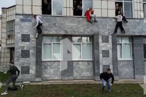 Rusijos miesto Permės universitete – šaudynės, yra aukų