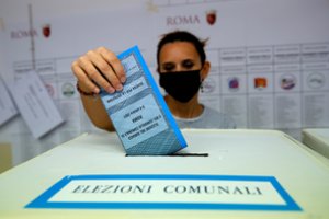 Italijos savivaldybių rinkimuose virtinė svarbių pergalių prognozuojama centro kairiesiems