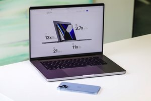 Galingiausias visų laikų „MacBook Pro“ – jau Lietuvoje