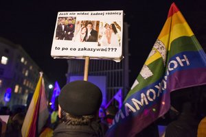 Lenkijos Seime – aistros: dėl siūlymo uždrausti LGBT eitynes kai kurie išėjo iš salės 