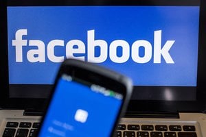 Visame pasaulyje sutriko „Facebook“, „Messenger“ ir „Instagram“ programėlių veikla