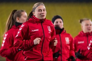 Lietuvos moterų futbolo rinktinė pradėjo pasirengimą atrankos mačams su Kroatija ir Šveicarija