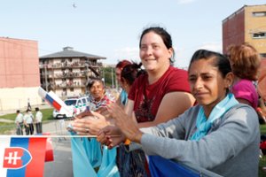 Slovakija atsiprašė už priverstinę romų moterų sterilizaciją