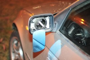 Per vairuotojų konfliktą Vilniaus gatvėje nulaužtas moters BMW X5 veidrodėlis