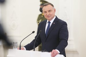 Lenkijos prezidentas ragina didinti NATO pajėgų parengtį Rytų Europoje