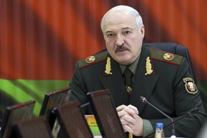 Reaguodama į Vakarų sankcijas, Baltarusija išplėtė nepageidaujamų asmenų sąrašą