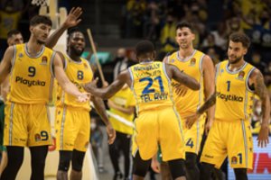 Dviejų Eurolygos turnyro lentelės kaimynų dvikovoje „Maccabi“ neatsilaikė prieš atgimstantį „Uniks“