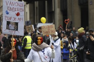 Belgijoje tęsiasi protestai dėl su koronaviruso pandemija susijusių apribojimų
