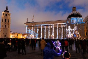 Vilniuje – įspūdinga kalėdinė pasaka po atviru dangumi