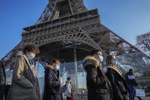 Prancūzija trumpina izoliacijos laiką užsikrėtusiems koronavirusu