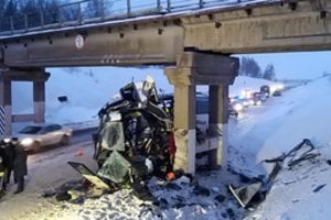 Rusijoje per autobuso avariją į pietus nuo Maskvos žuvo 5 žmonės, dar 21 sužeistas