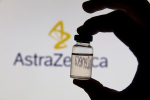 Paaiškėjo, po kiek laiko ima nykti „AstraZeneca“ vakcinos teikiama apsauga