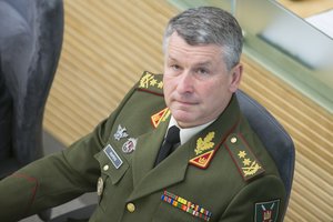 Lietuvos kariuomenės vadas su NATO kolegomis tariasi dėl įtampos prie Ukrainos sienos