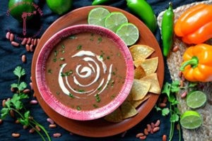 Meksikietiška trinta pupelių sriuba: produktai paprasti, o rezultatas – sotus ir gardus