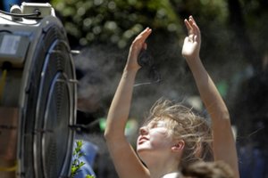 Australijoje pakartotas aukščiausios oro temperatūros rekordas šalyje: viršijo 50 laipsnių